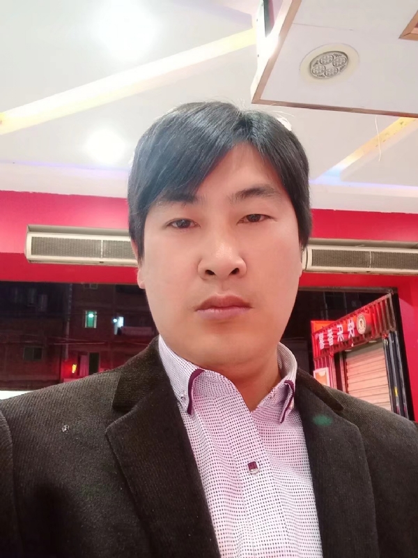 奔跑的第二张照片--明溪相亲网
