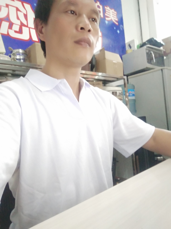深蓝色的海的第一张照片--明溪相亲网