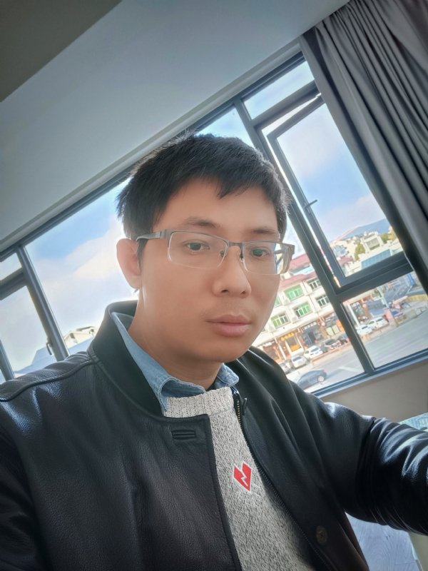 也许只是缺少一个拥抱的第二张照片--明溪相亲网